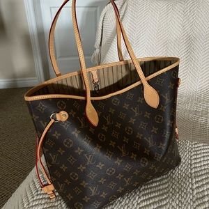 inspired monogram tote  👜